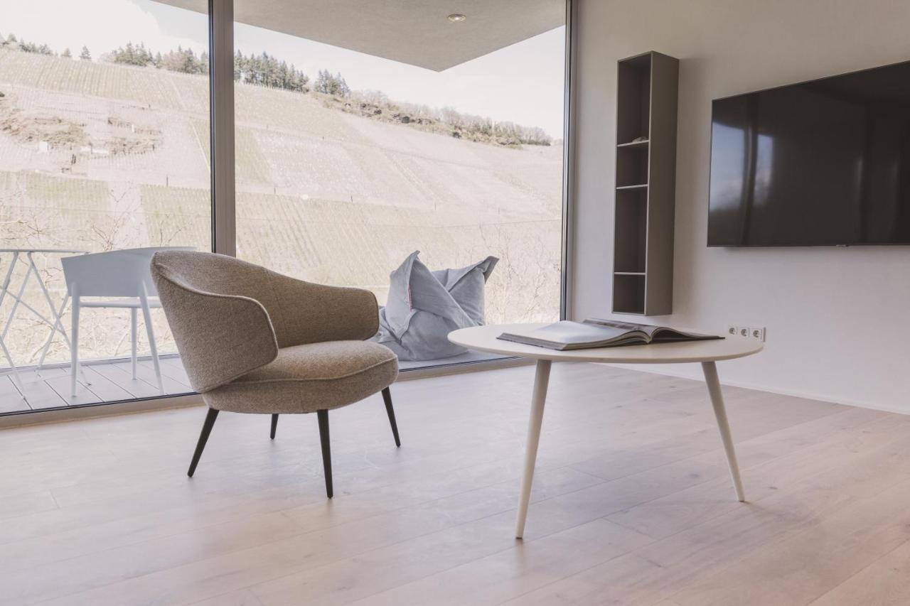 Steillage - Design Moselsuiten Mit Panoramablick Und Spa Brauneberg Luaran gambar