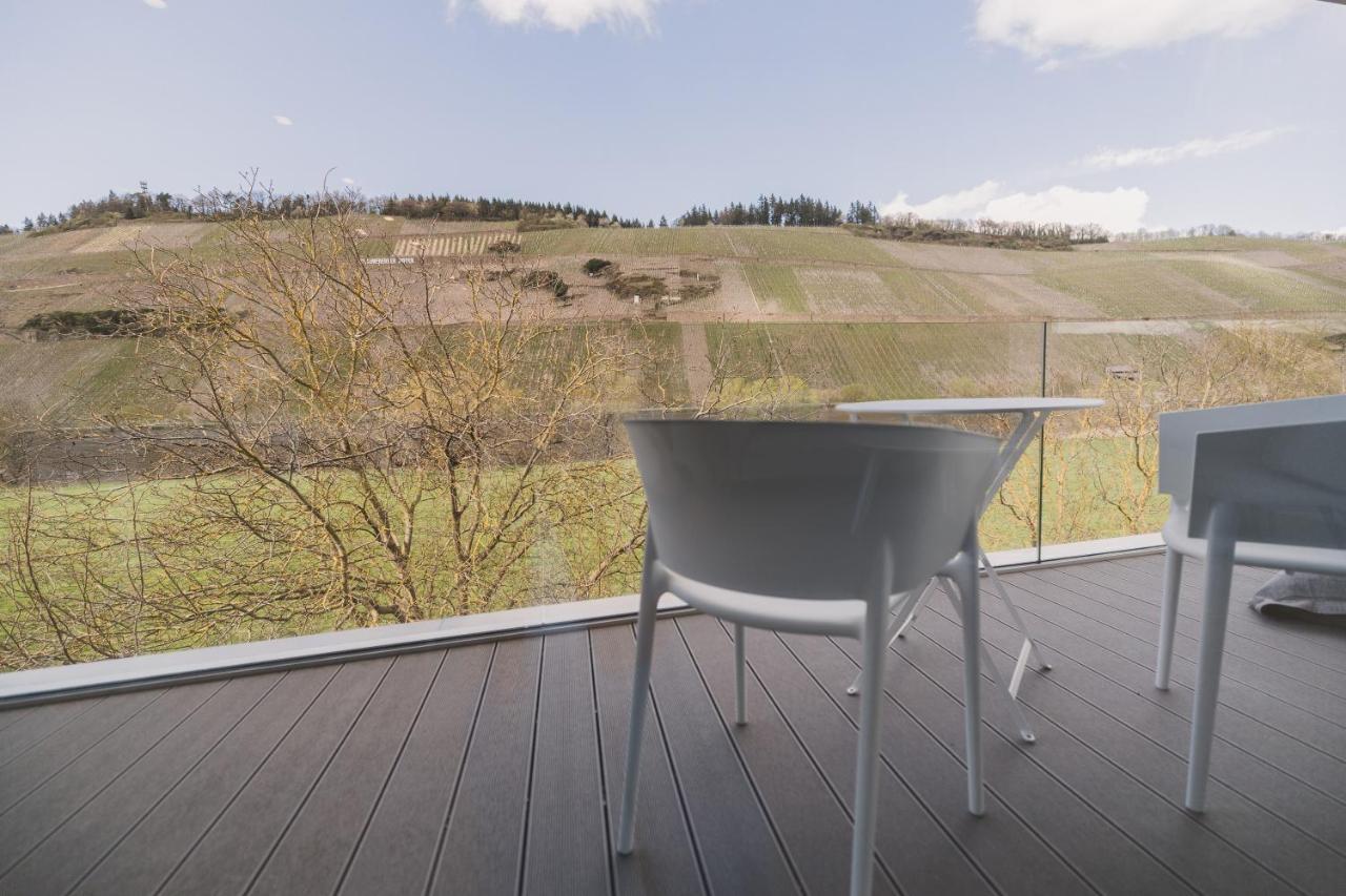 Steillage - Design Moselsuiten Mit Panoramablick Und Spa Brauneberg Luaran gambar