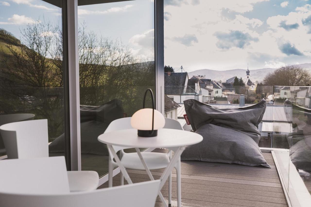 Steillage - Design Moselsuiten Mit Panoramablick Und Spa Brauneberg Luaran gambar